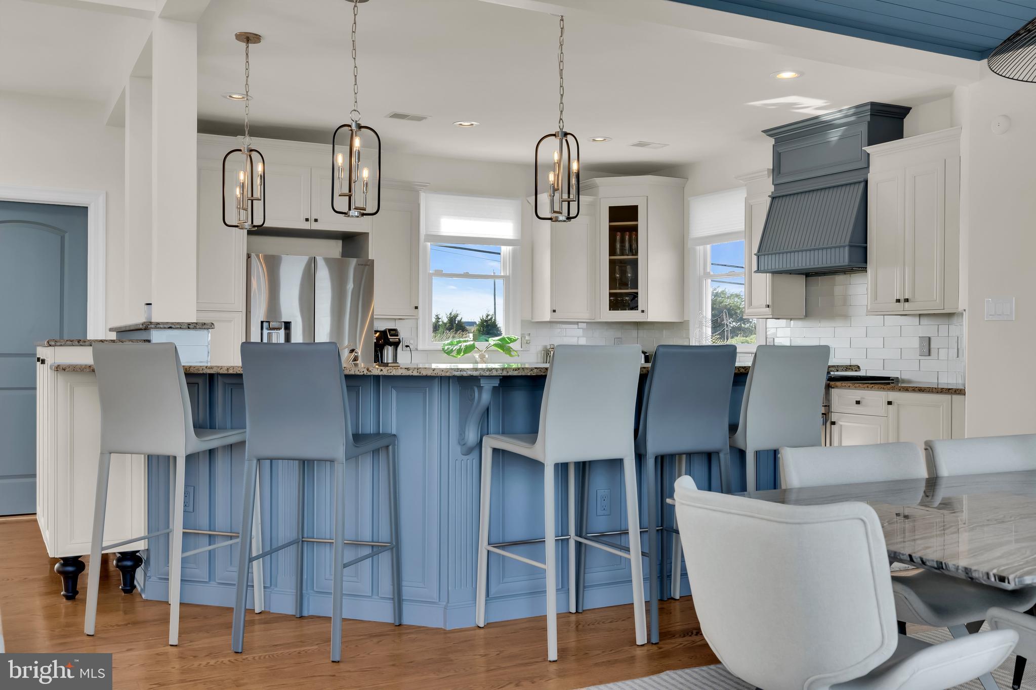 339 Bay Shore Dr