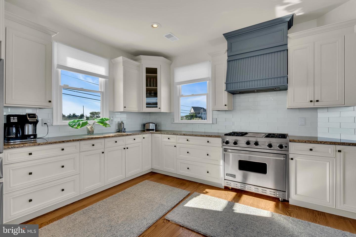 339 Bay Shore Dr