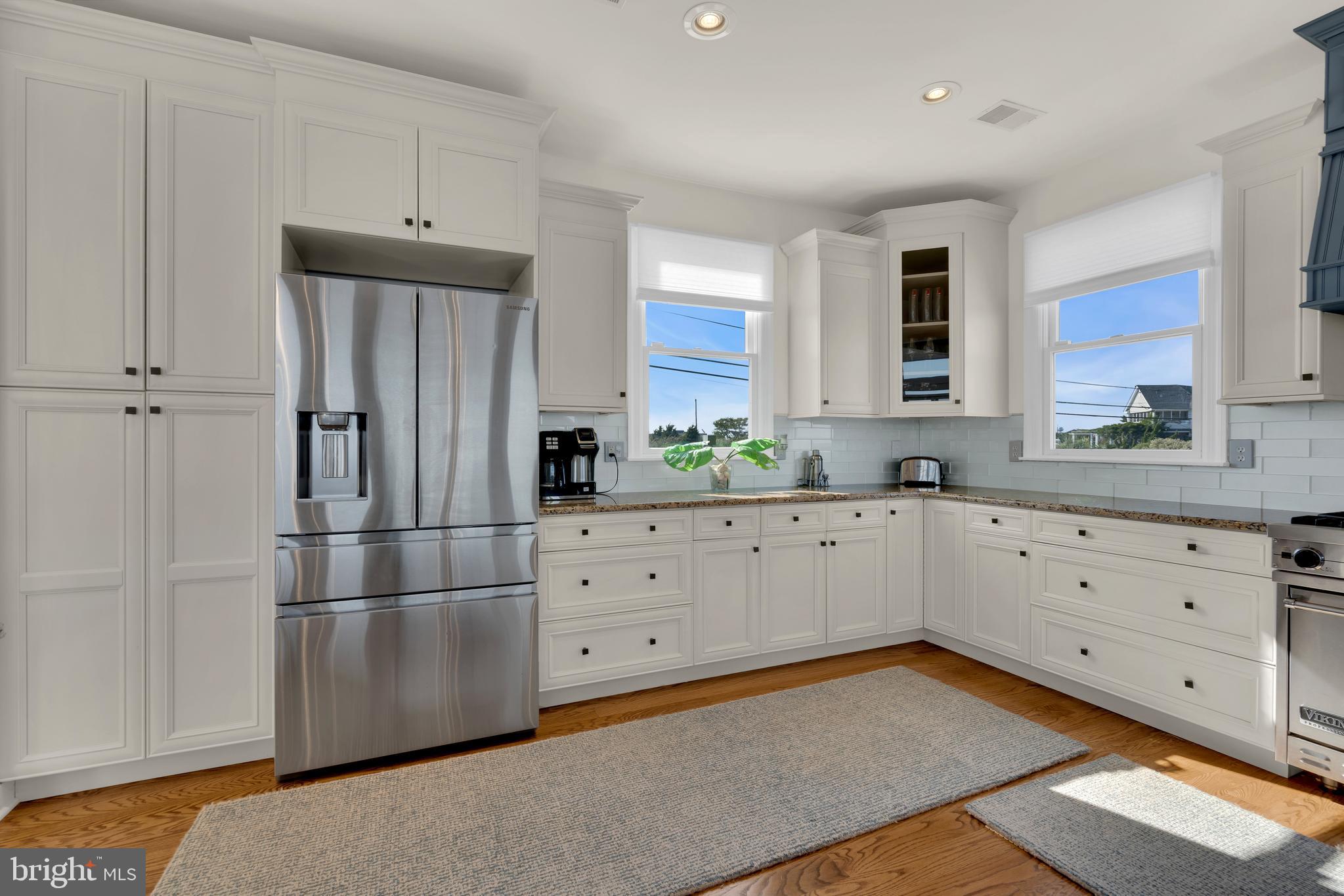 339 Bay Shore Dr