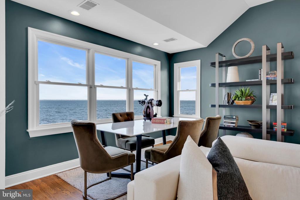 339 Bay Shore Dr