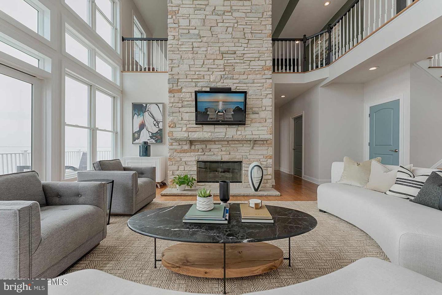 339 Bay Shore Dr