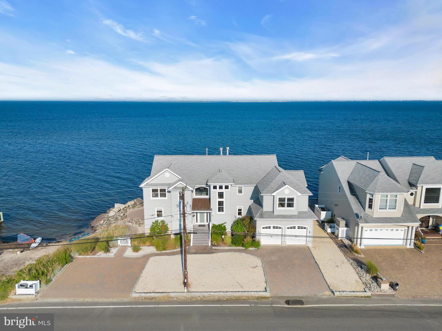 339 Bay Shore Dr
