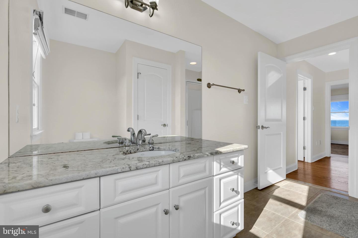 339 Bay Shore Dr