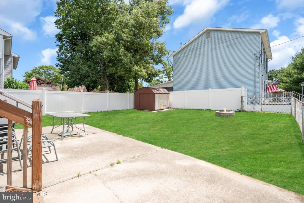 527 Vaughn Ave
