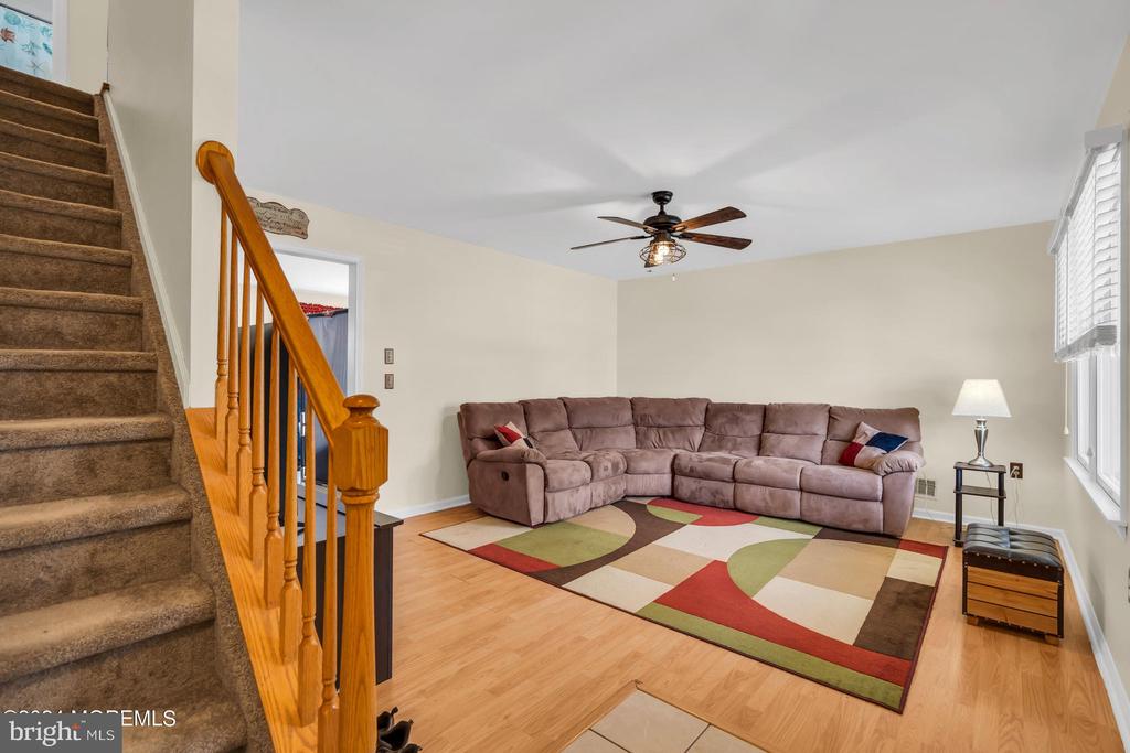 527 Vaughn Ave