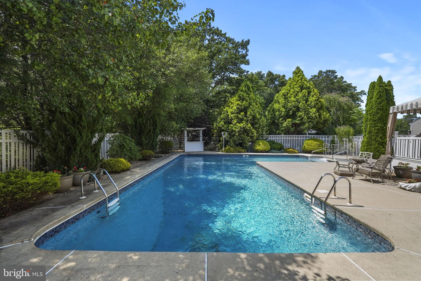 24 James Dr