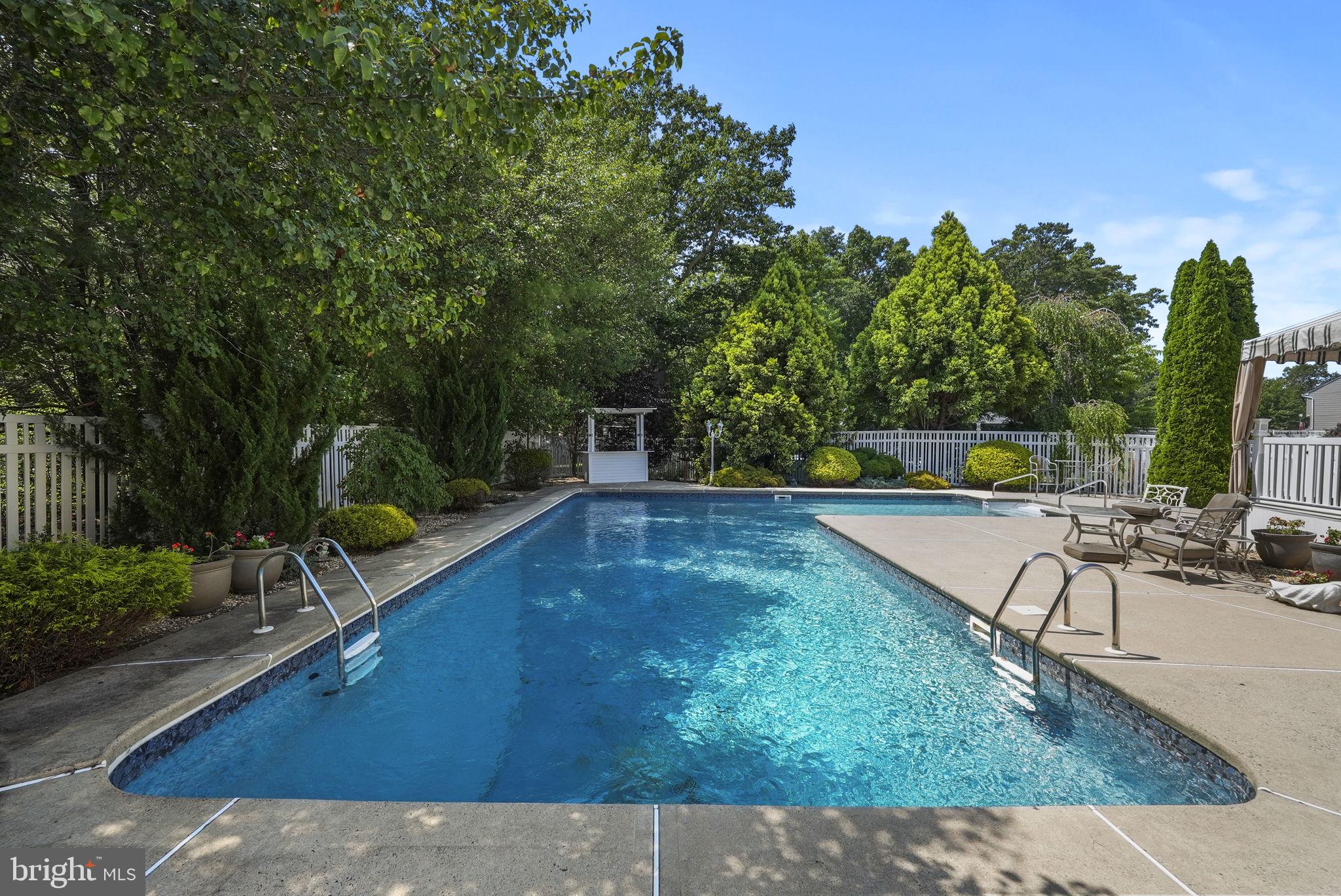 24 James Dr