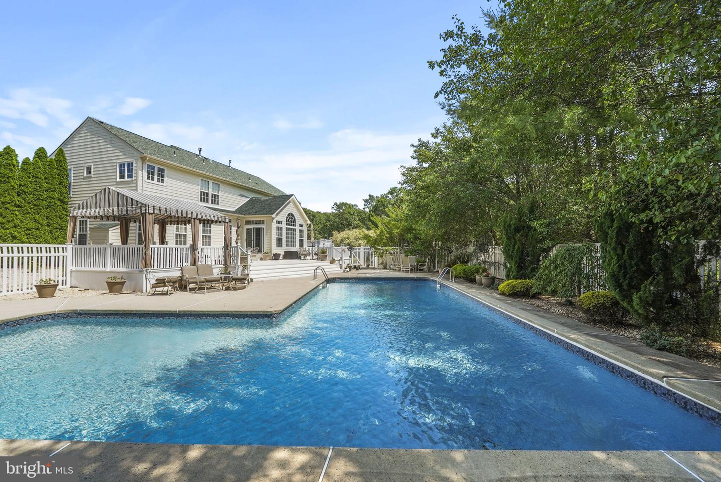 24 James Dr