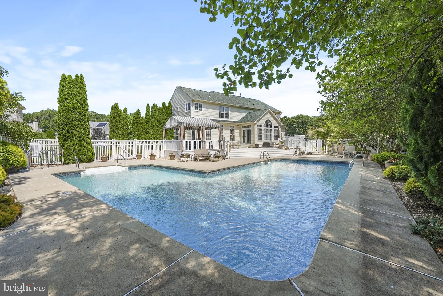 24 James Dr