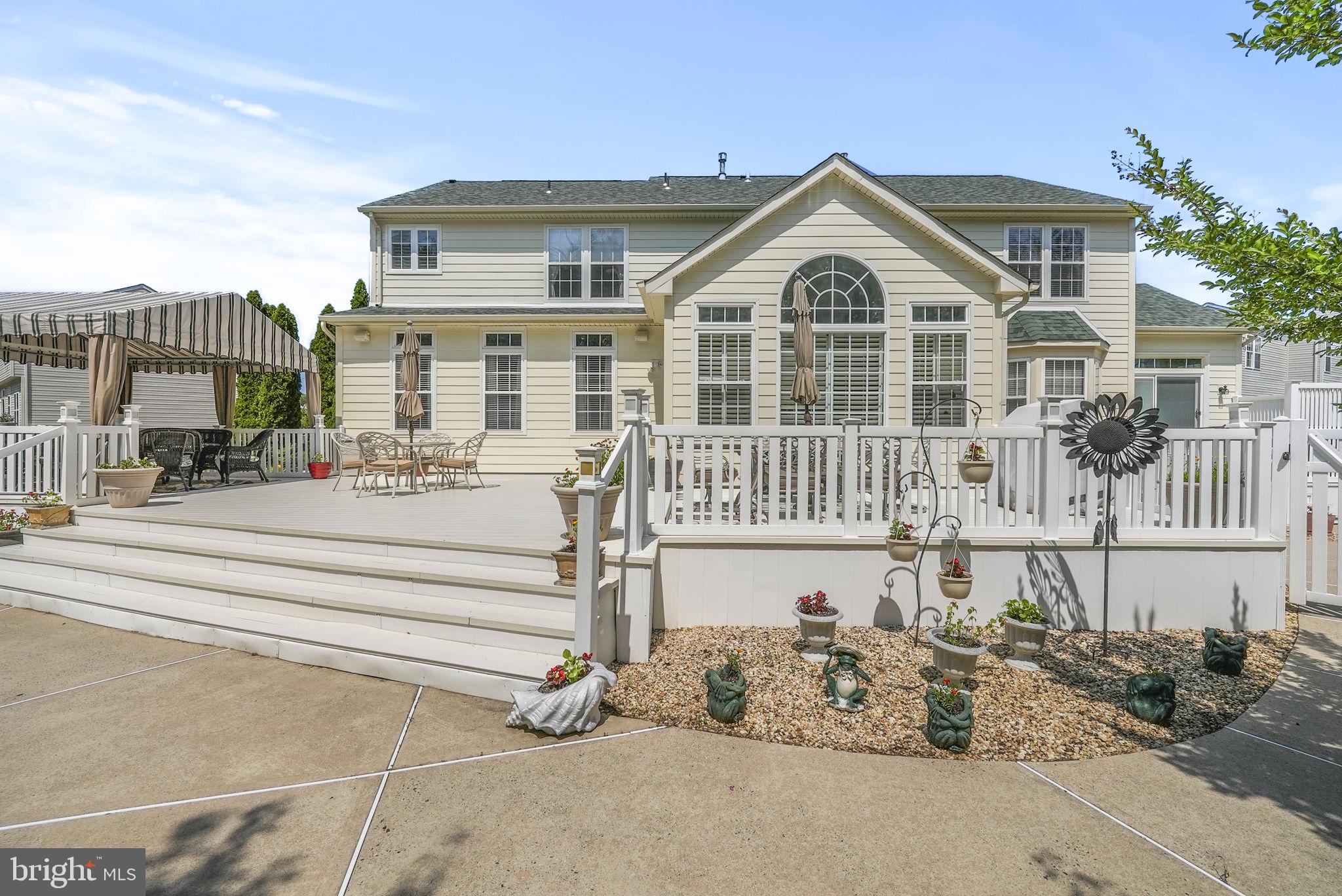 24 James Dr