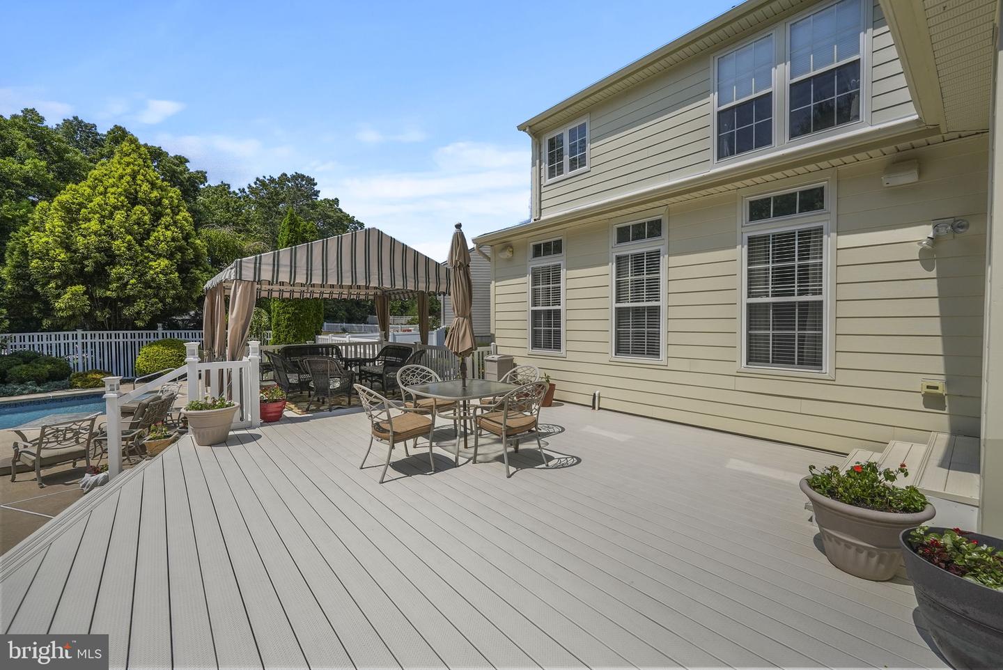 24 James Dr