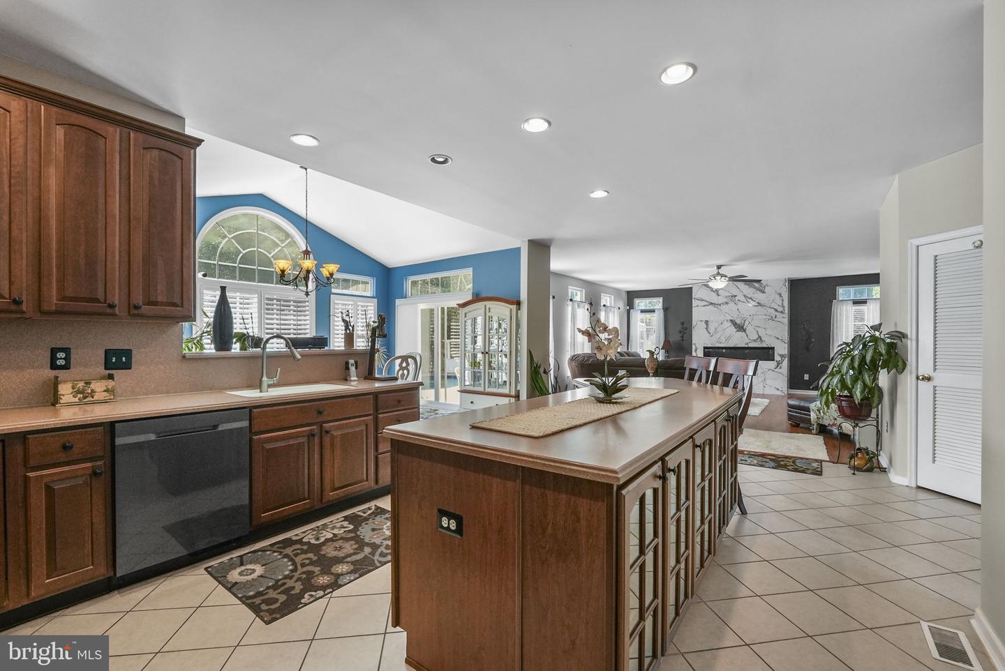 24 James Dr