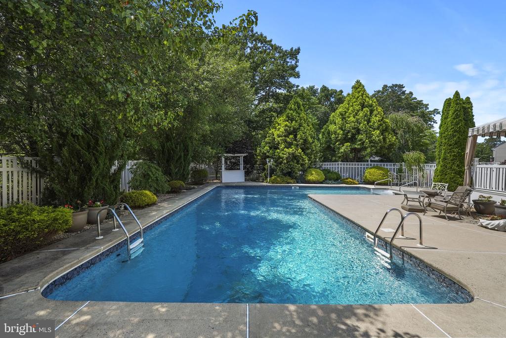 24 James Dr