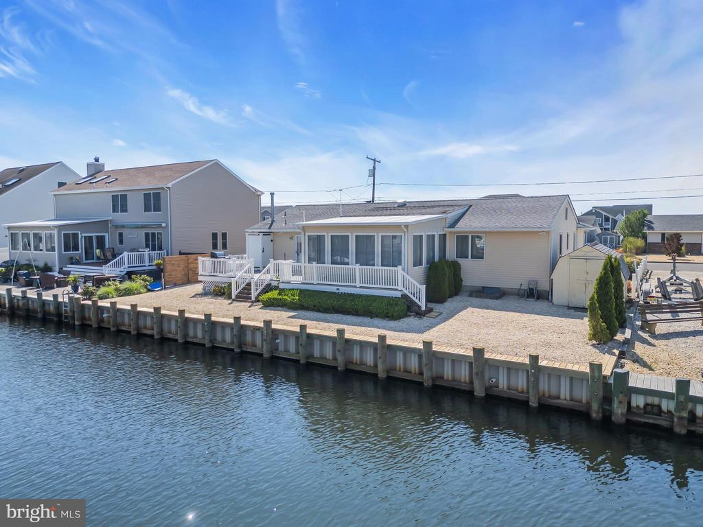810 Bowline Dr