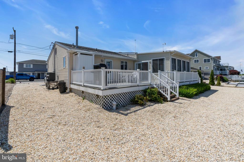 810 Bowline Dr