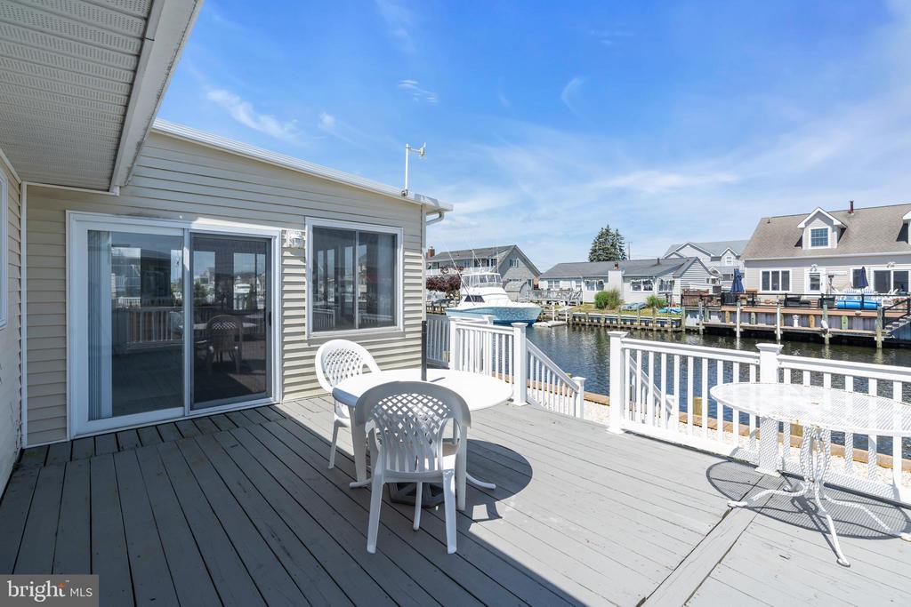 810 Bowline Dr