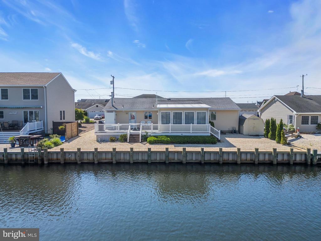 810 Bowline Dr