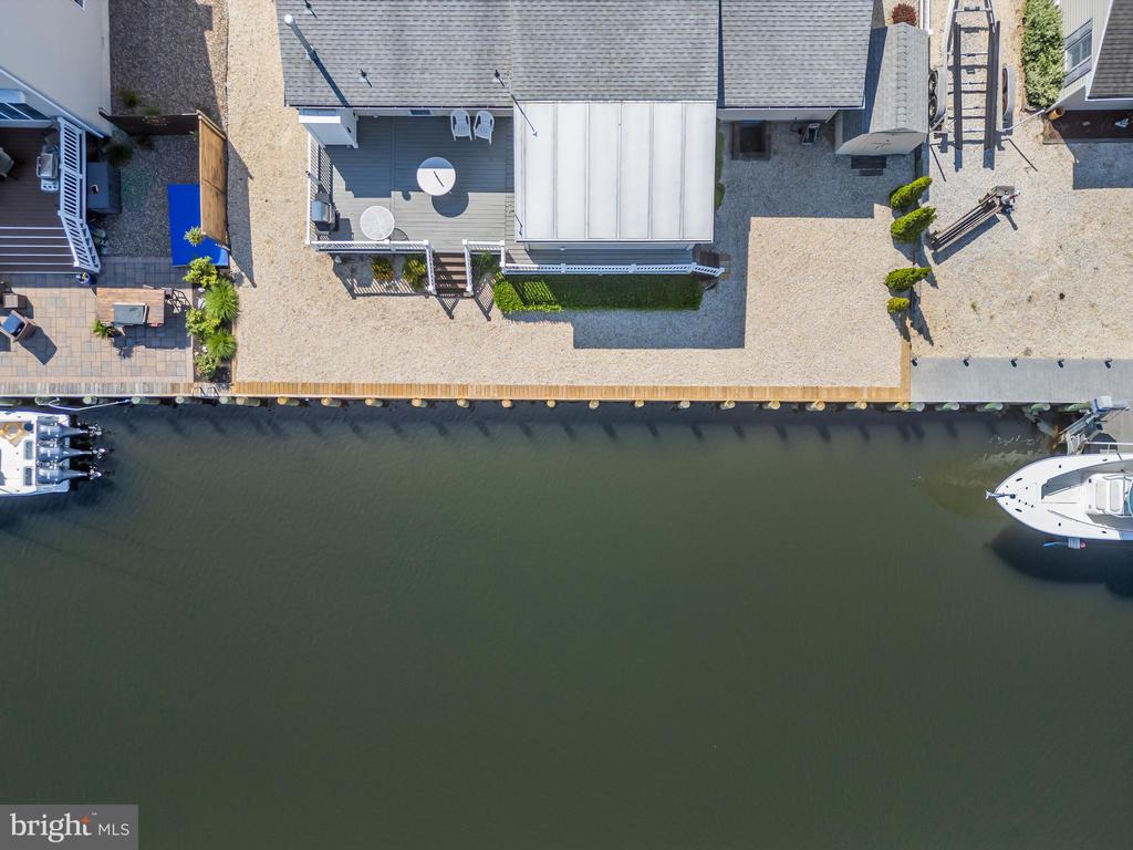 810 Bowline Dr