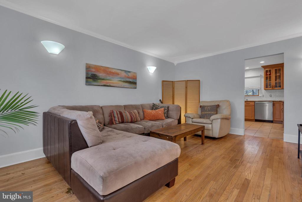 103 Mercer Ave