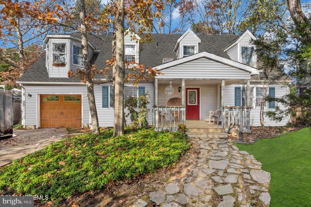 103 Mercer Ave