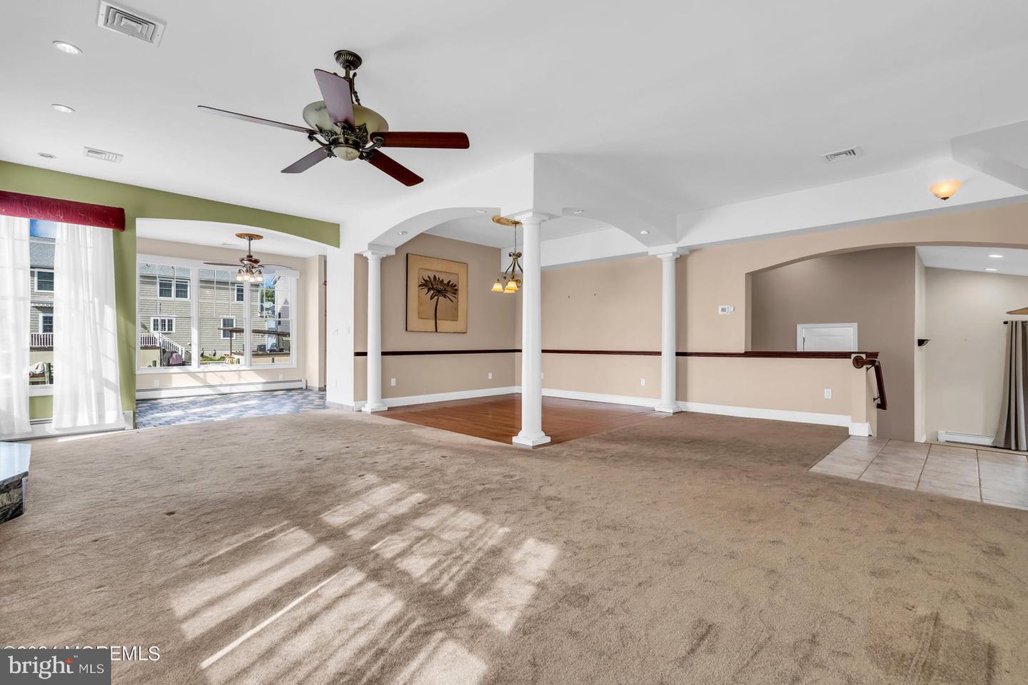1005 Mauna Loa Dr