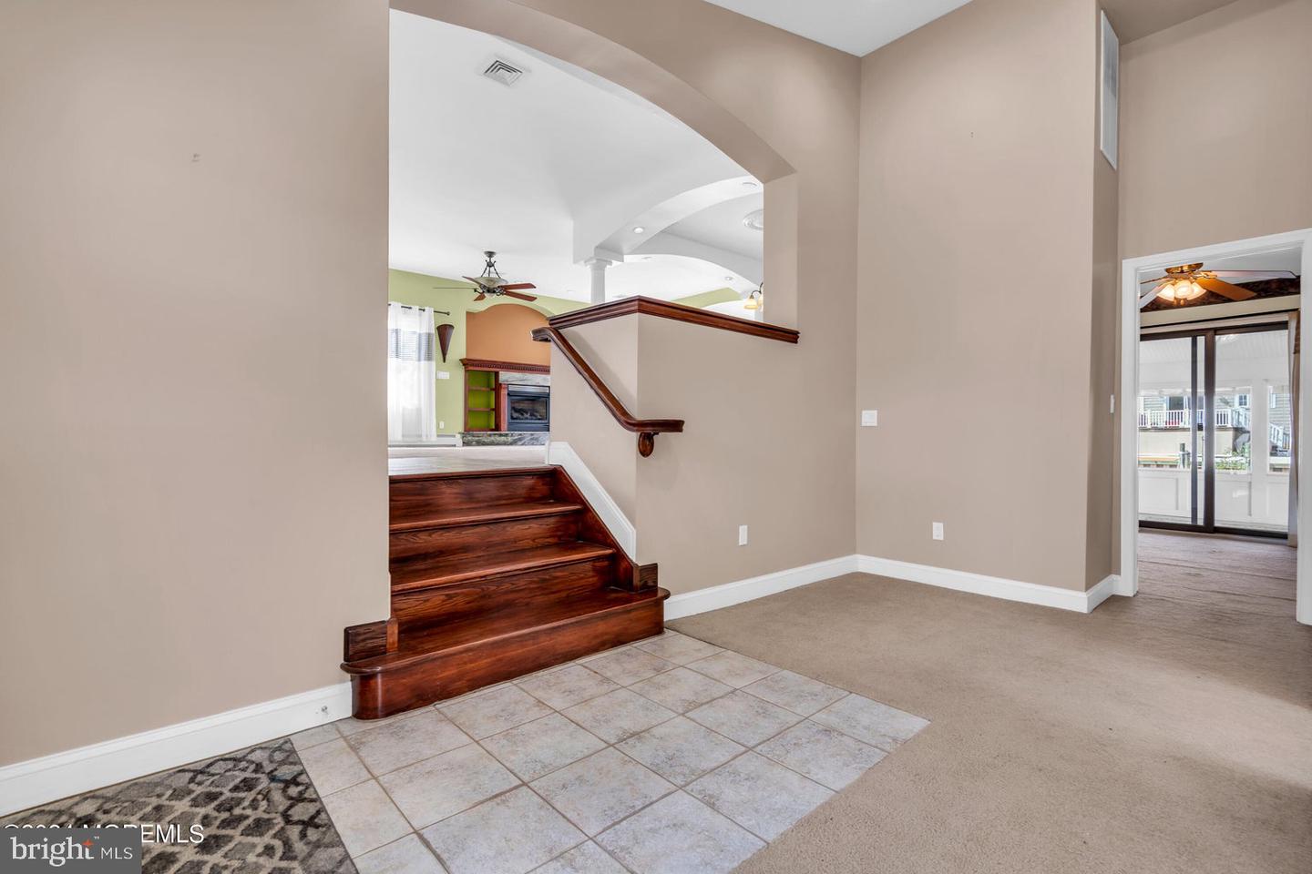 1005 Mauna Loa Dr