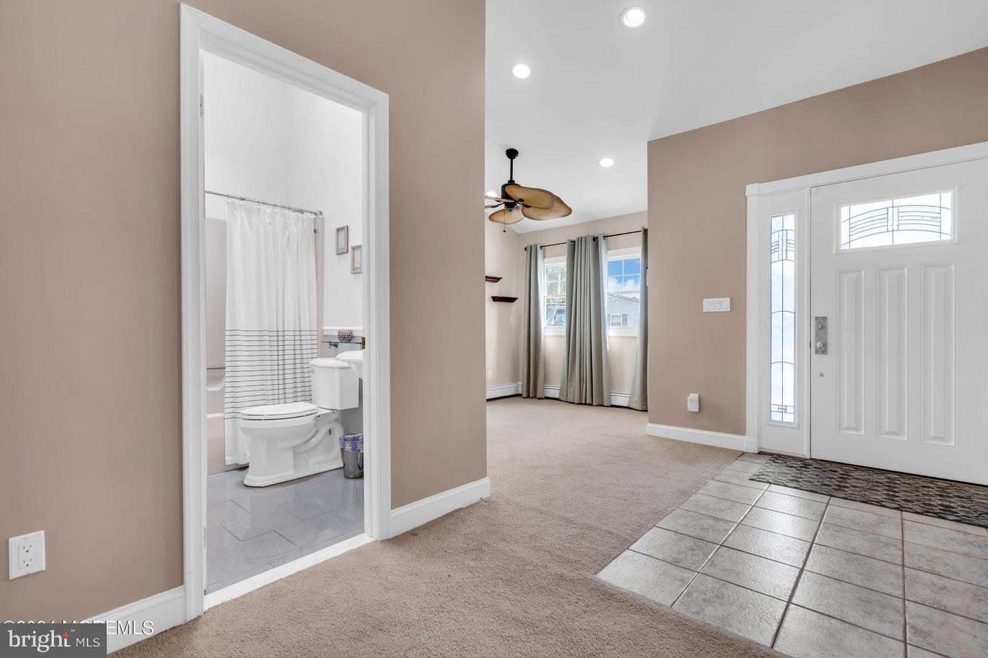 1005 Mauna Loa Dr