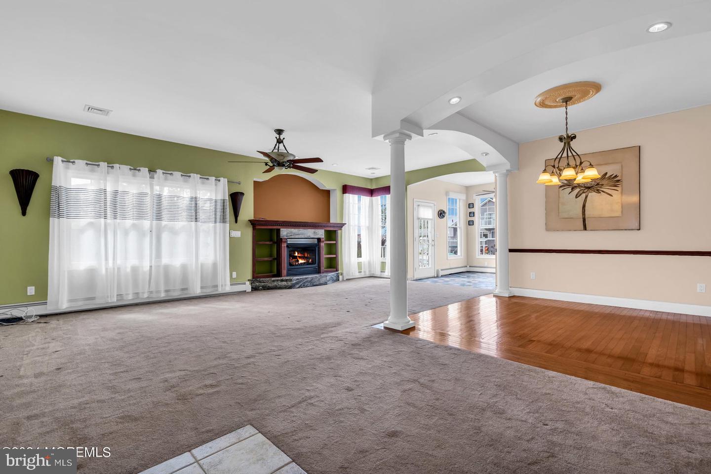 1005 Mauna Loa Dr