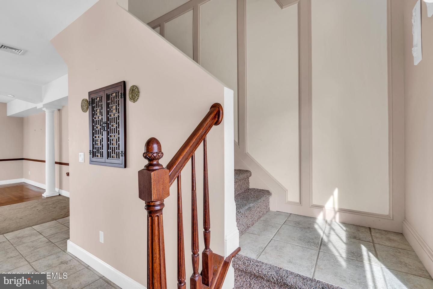 1005 Mauna Loa Dr