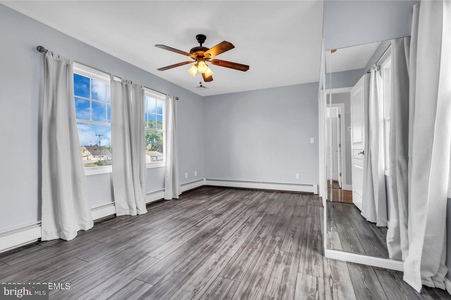 1005 Mauna Loa Dr