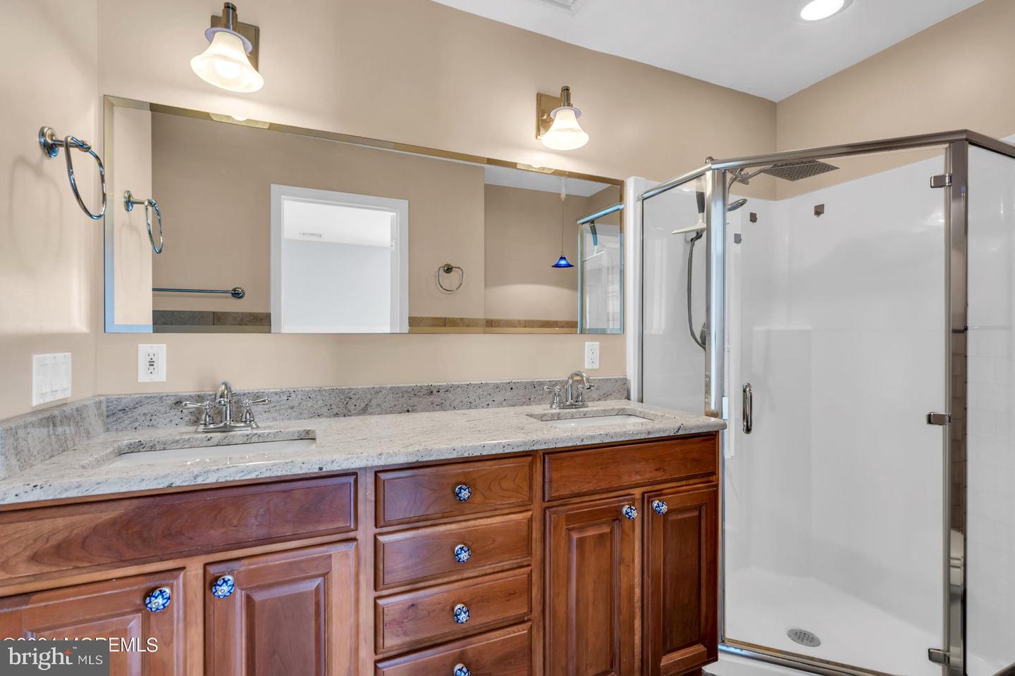 1005 Mauna Loa Dr