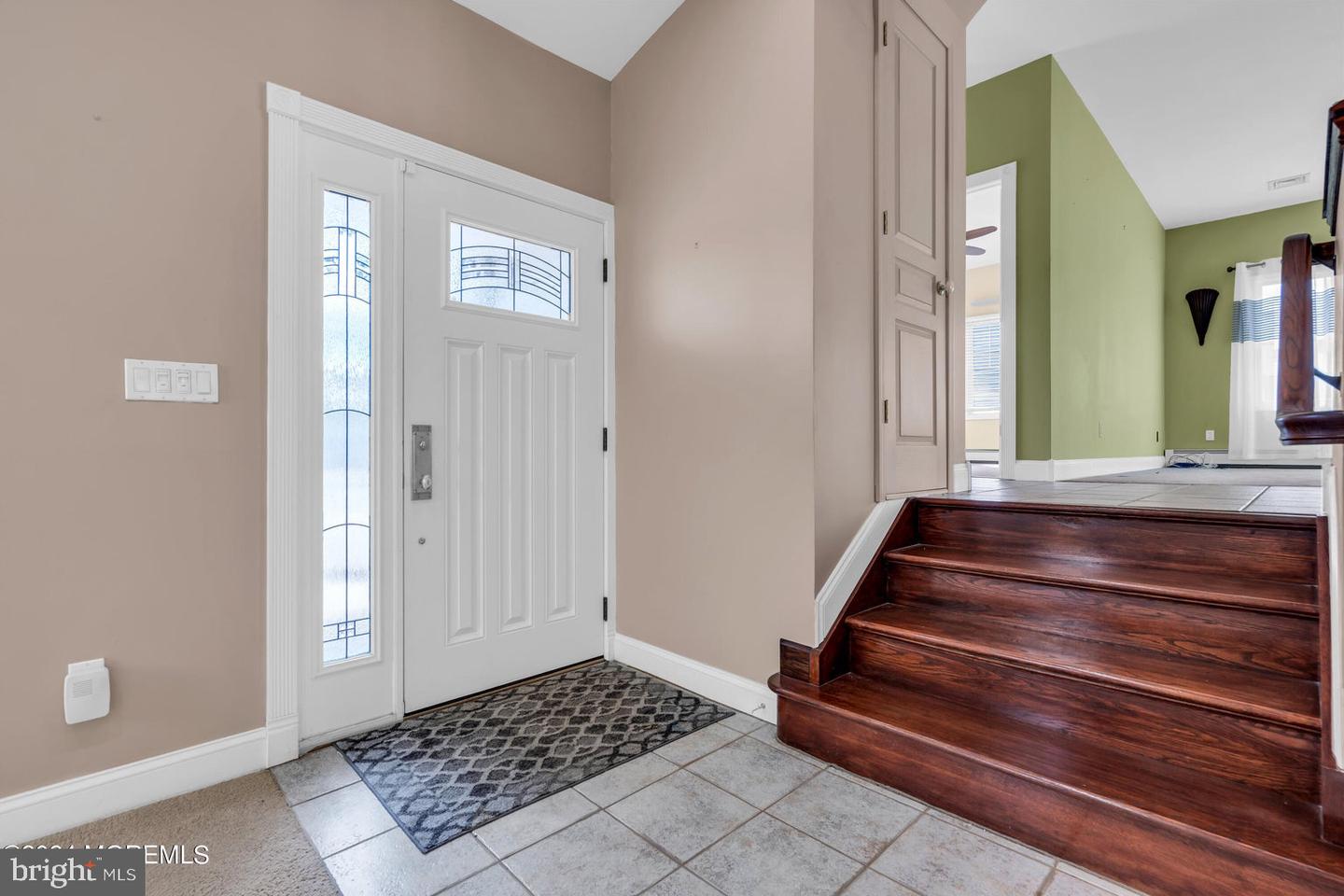 1005 Mauna Loa Dr