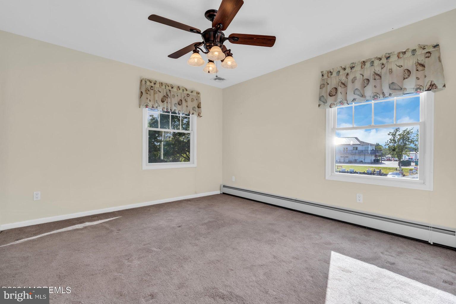 1005 Mauna Loa Dr