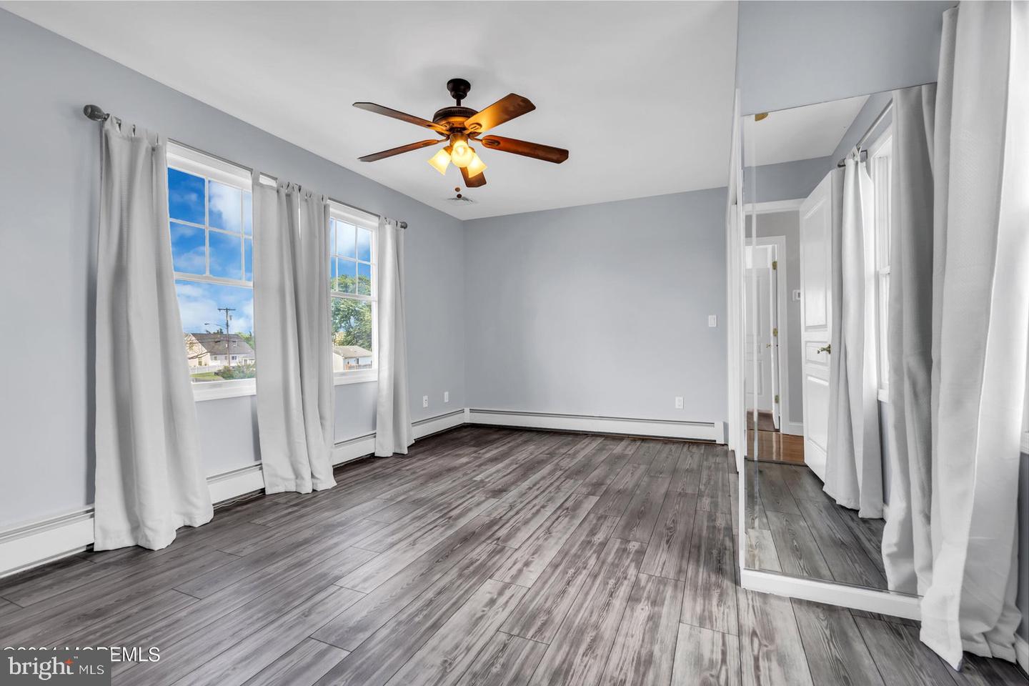 1005 Mauna Loa Dr