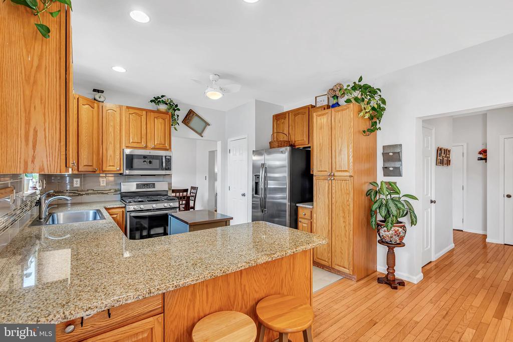 62 Illinois Ave