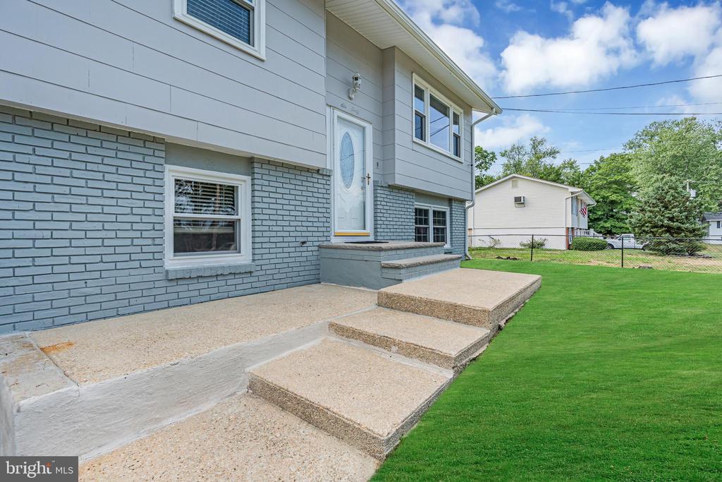 640 Georgia Dr