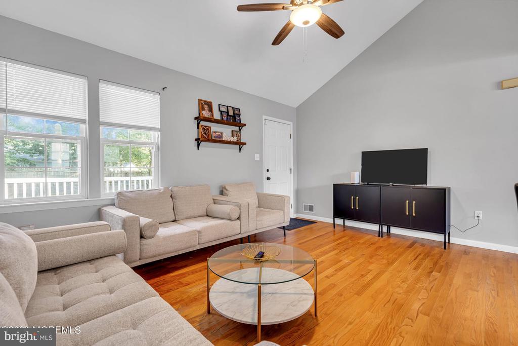 248 Stormy Rd