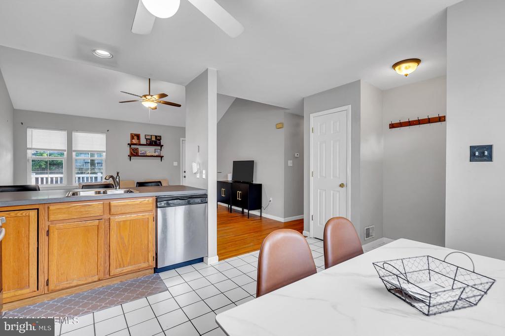 248 Stormy Rd