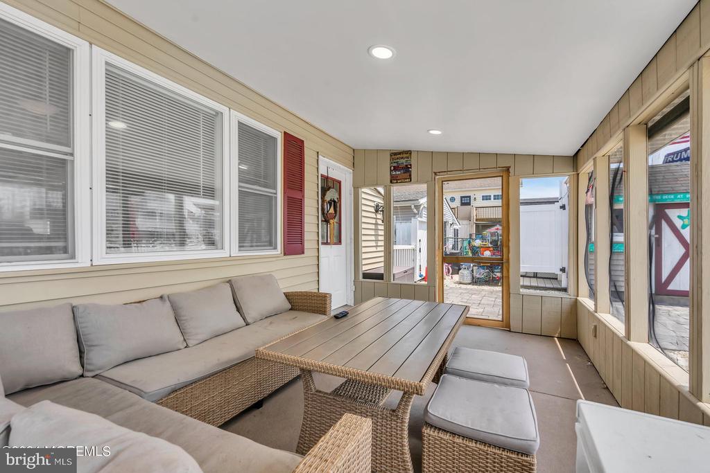 108 E Dory Dr