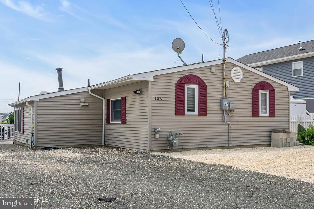 108 E Dory Dr