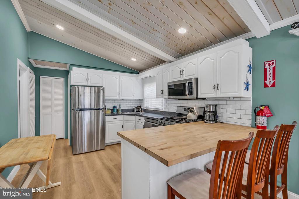108 E Dory Dr