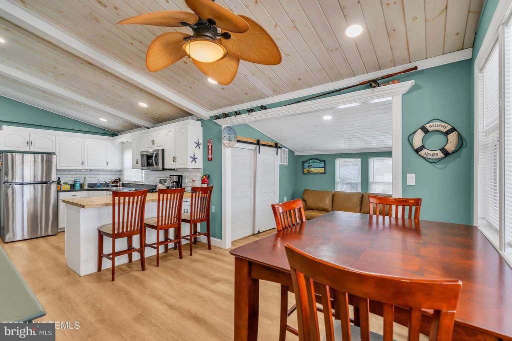 108 E Dory Dr
