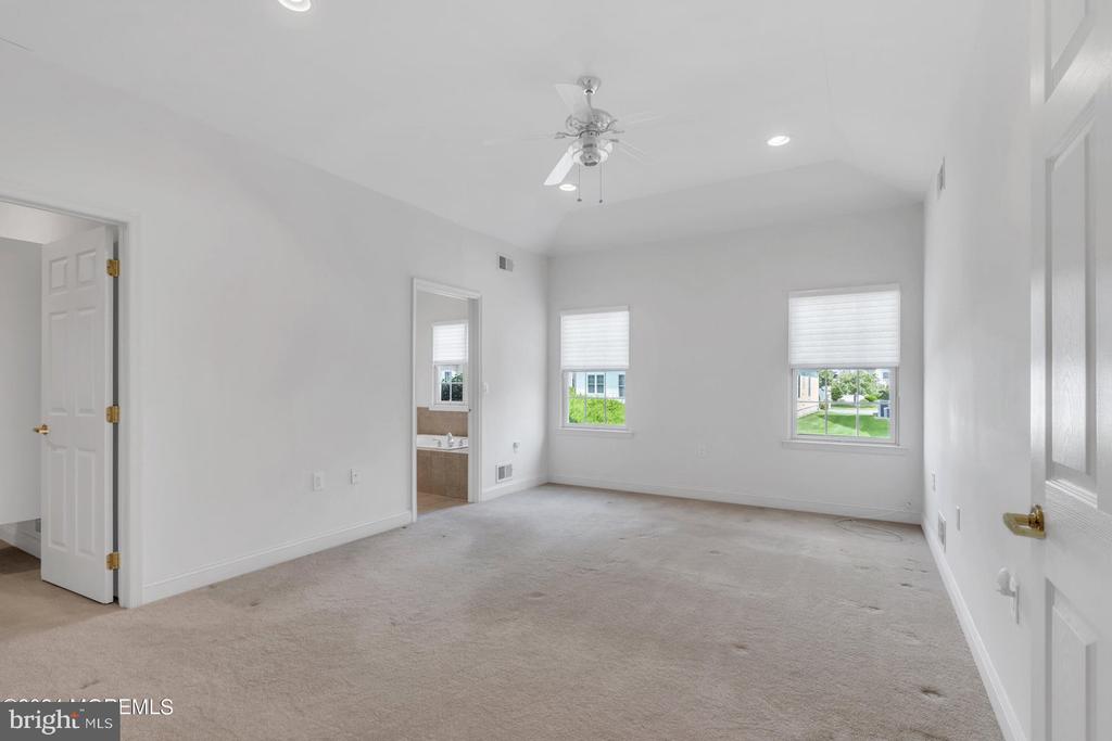 28 Avalon Way