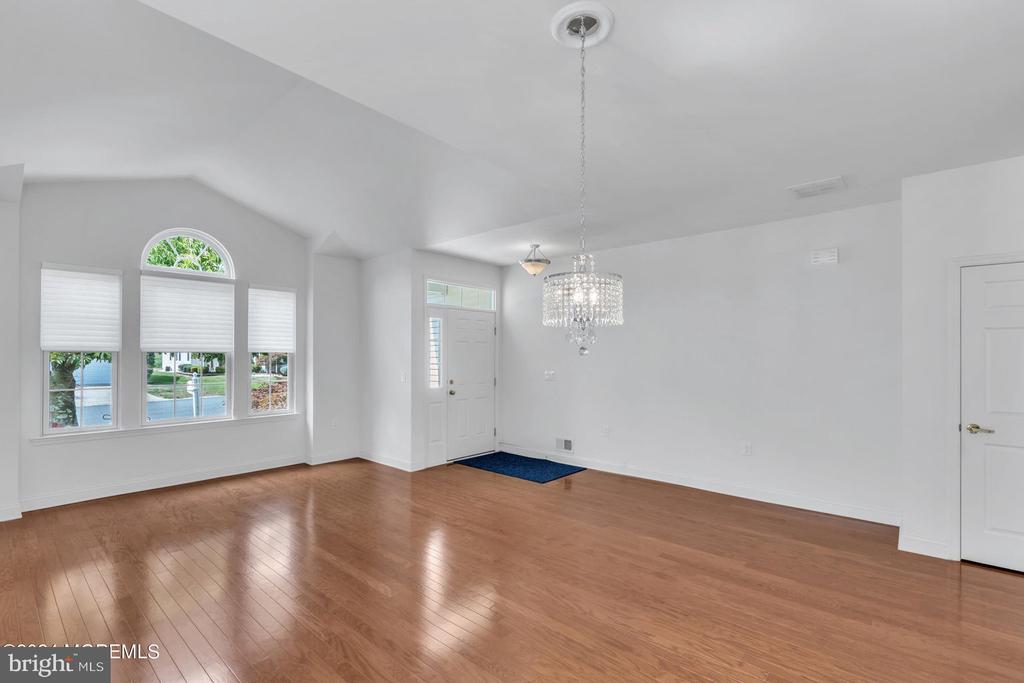28 Avalon Way