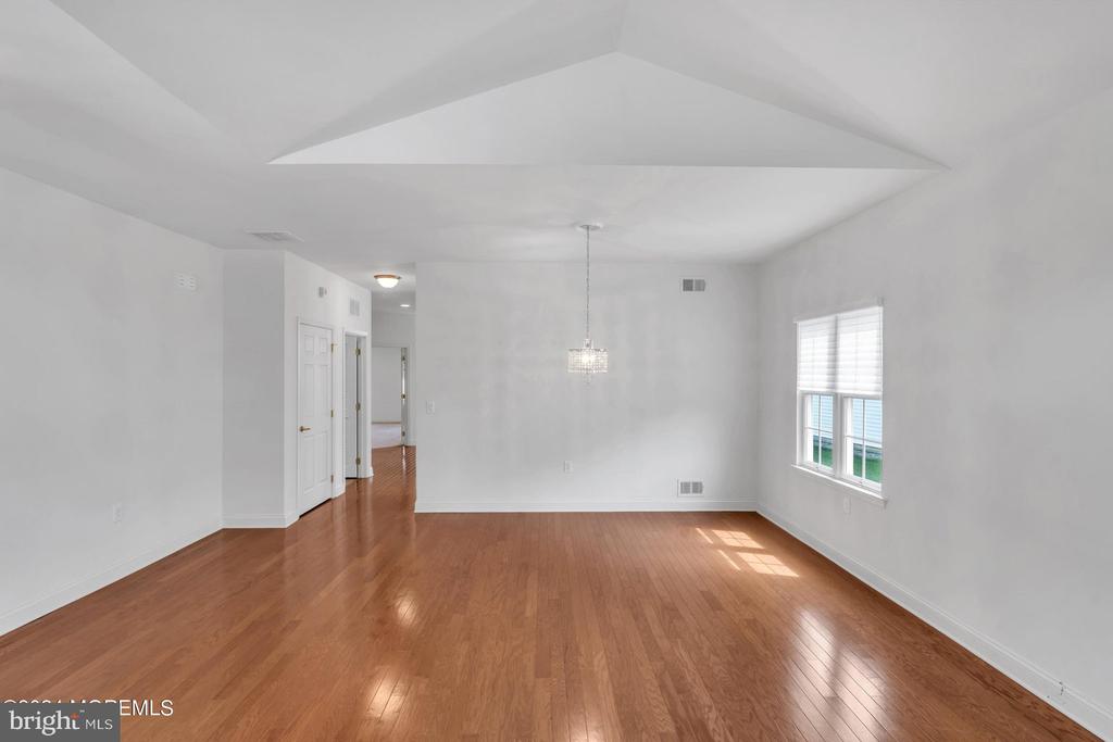 28 Avalon Way