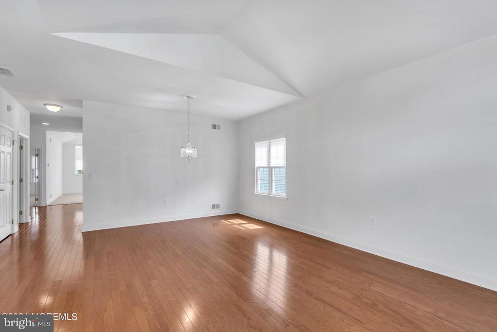 28 Avalon Way