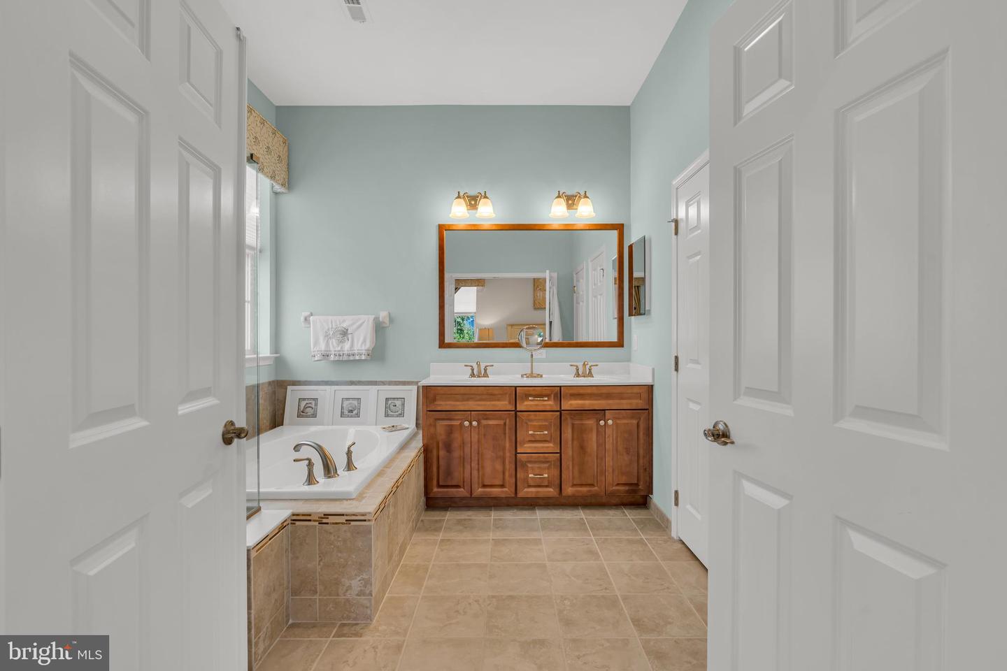 92 Arborridge Dr