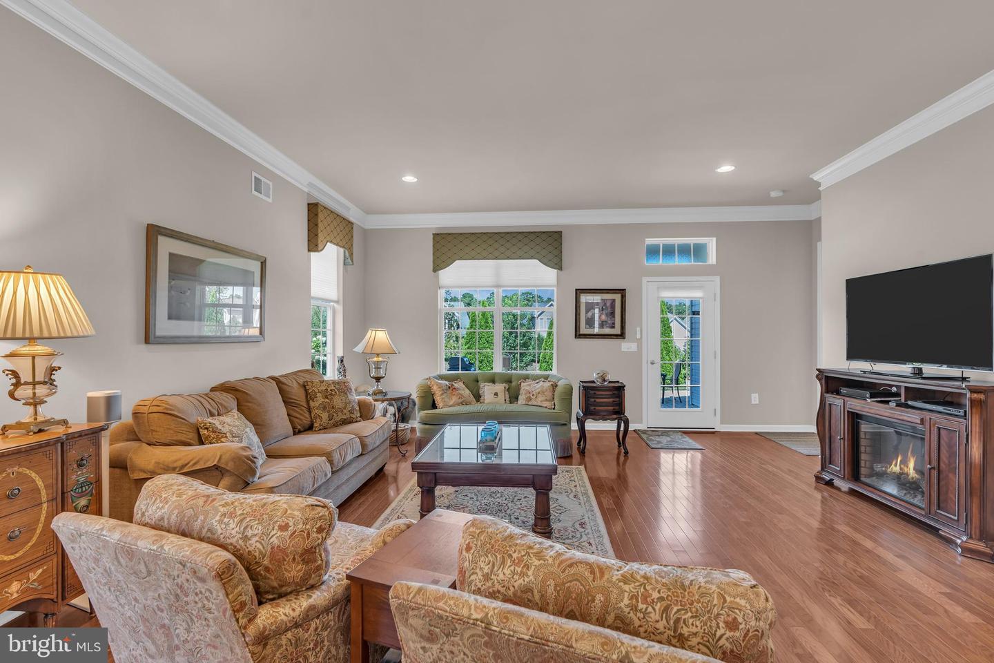 92 Arborridge Dr