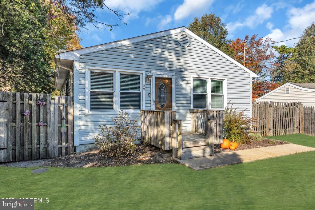 29 Bayberry Dr