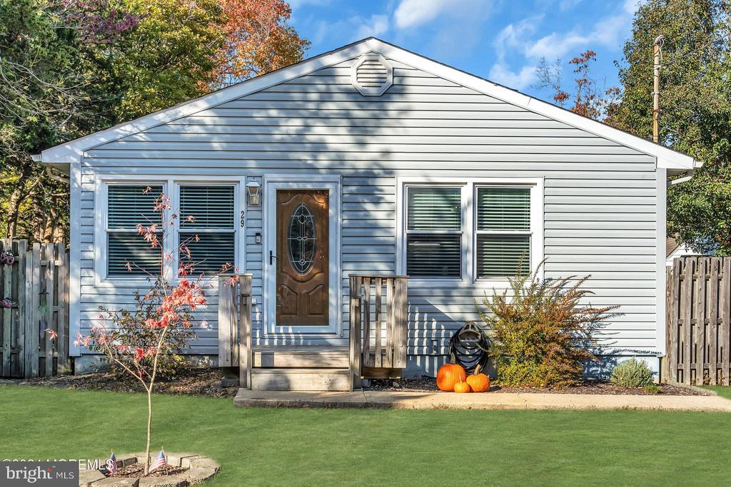 29 Bayberry Dr